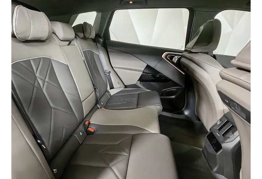 BMW X3 xDrive30L AT (258 л.с.) Черный в АВИЛОН. Слайд №14