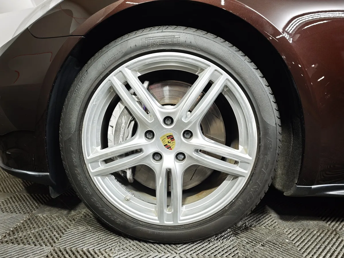 Porsche Panamera 4 3.0 PDK AWD (330 л.с.) Коричневый в АВИЛОН. Слайд №9