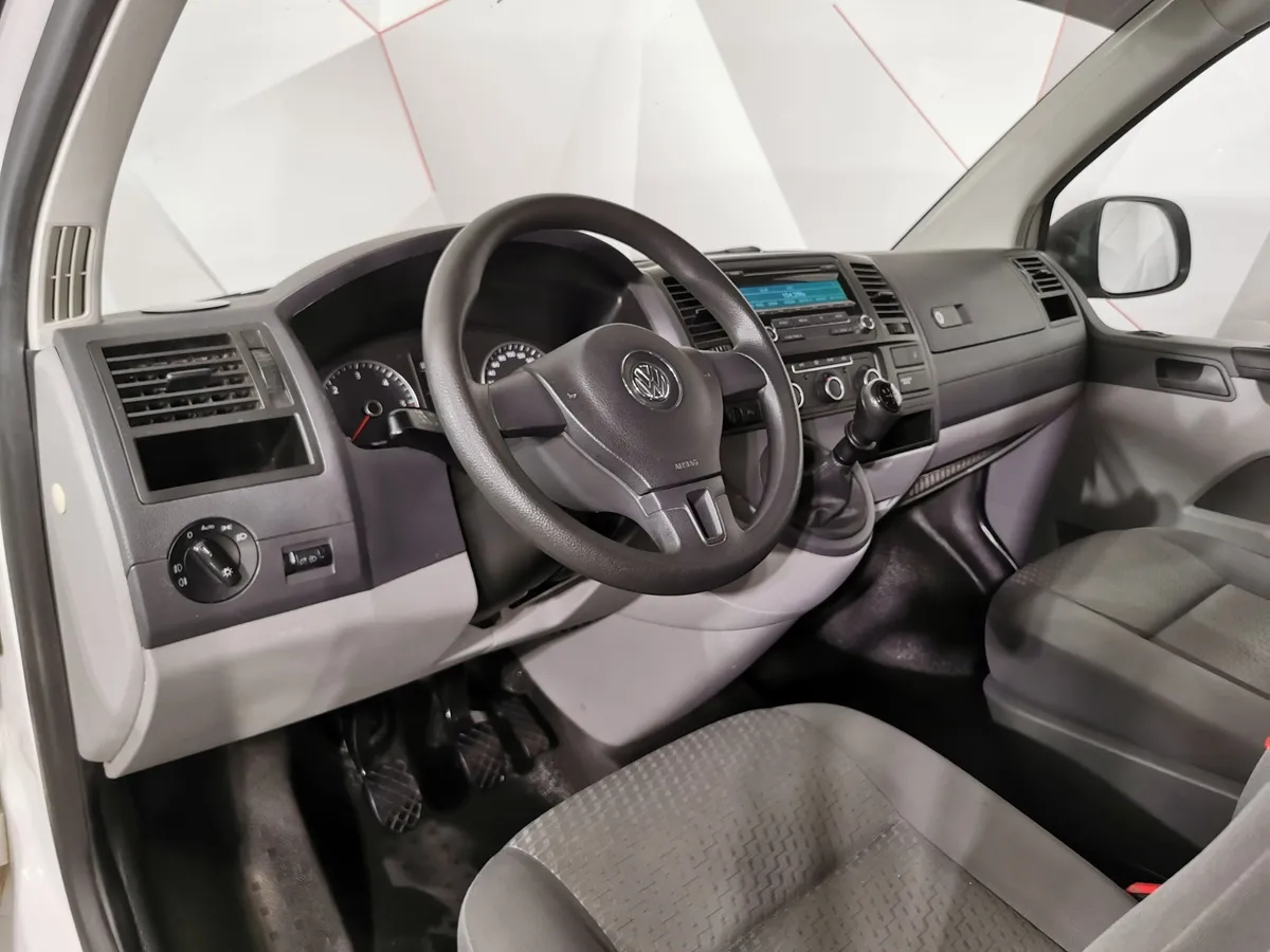 Volkswagen Caravelle 2.0 TDI MT L1 (102 л.с.) Comfortline Белый в АВИЛОН. Слайд №17