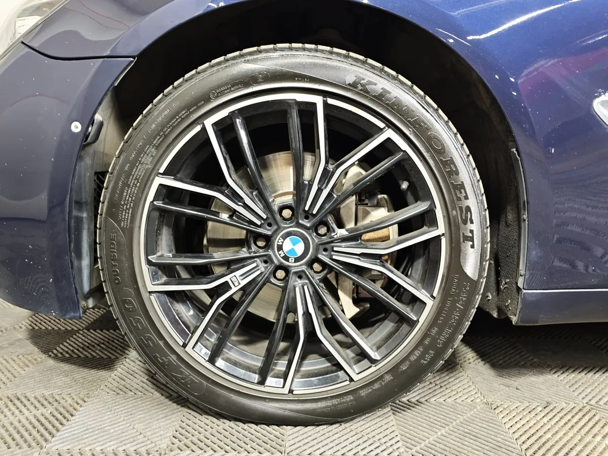 BMW 7 серия 740i AT (320 л.с.) Синий в АВИЛОН. Слайд №7