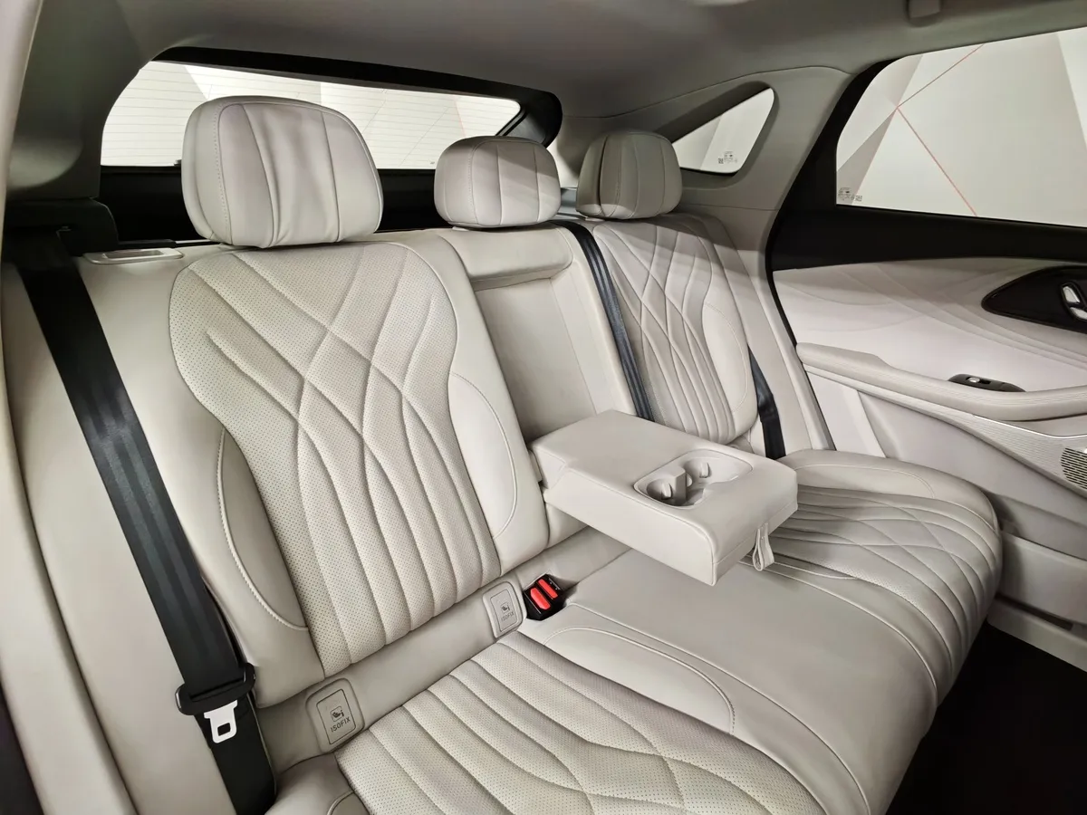 EXEED RX 2.0T DCT 4WD (249 л.с.) Flagship Черный в АВИЛОН. Слайд №14