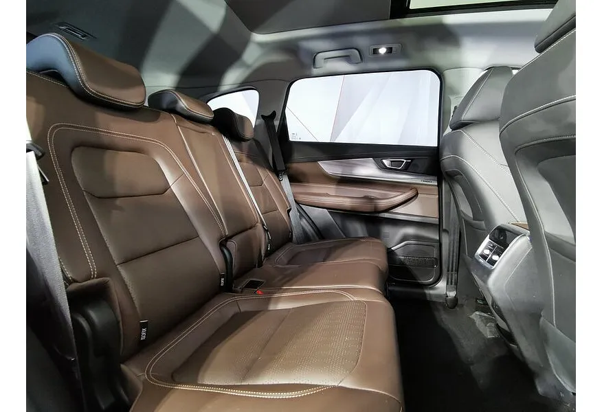 Chery Tiggo 8 Pro 1.6 TGDI DCT7 (186 л.с.) Highline (пакет Ultimate) Фиолетовый в АВИЛОН. Слайд №16