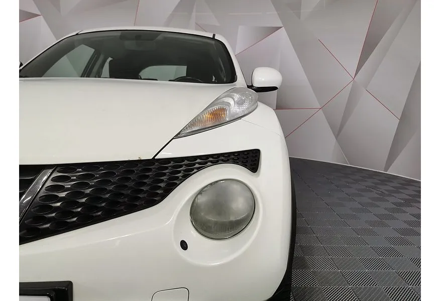 Nissan Juke 1.6 CVT (117 л.с.) Белый в АВИЛОН. Слайд №10