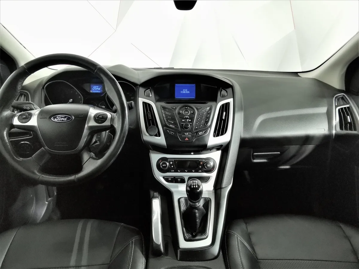 Ford Focus 1.6 Ti-VCT MT (125 л.с.) SYNC Edition Красный в АВИЛОН. Слайд №13