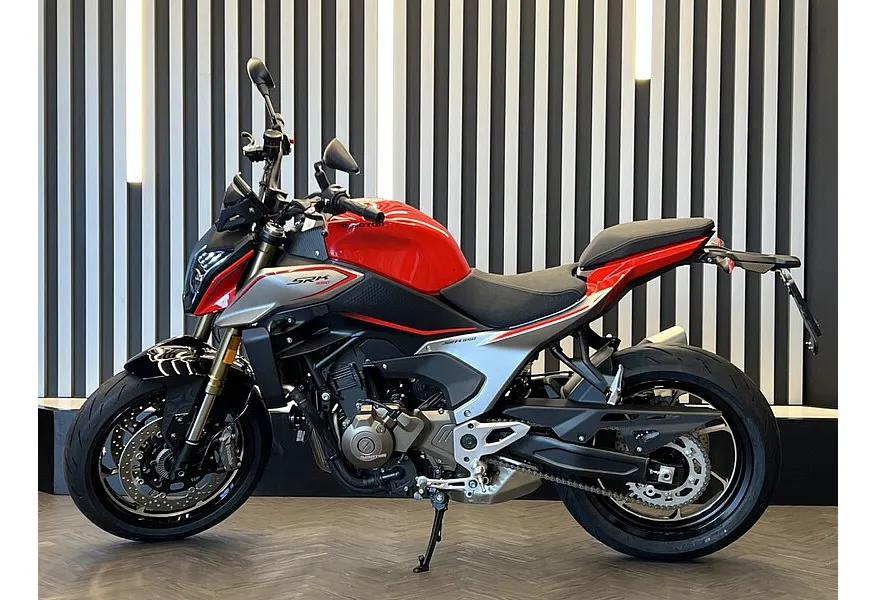 QJMOTOR SRK 550 554 см³ (56 л.с.) (56) 554 в АВИЛОН. Слайд №3