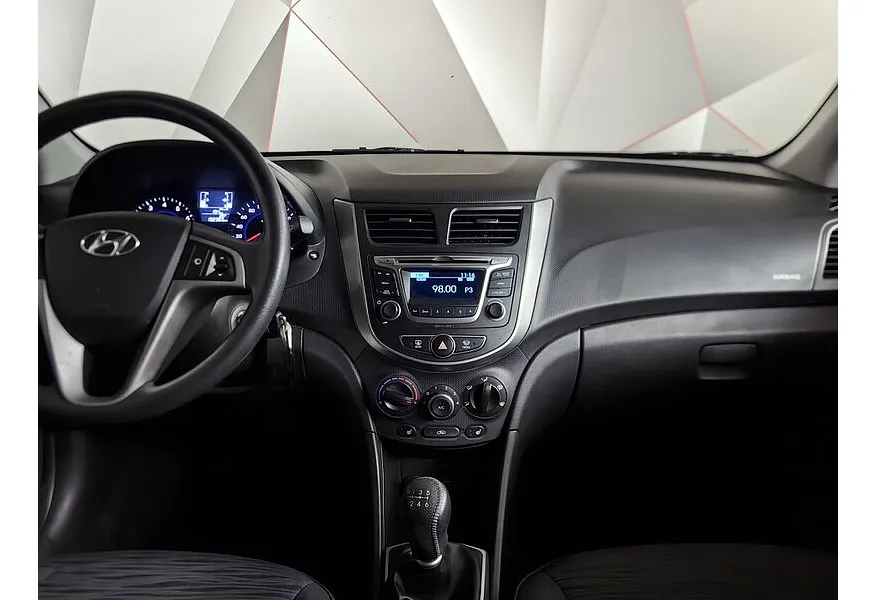 Hyundai Solaris 1.6 MT (123 л.с.) Comfort Коричневый в АВИЛОН. Слайд №15