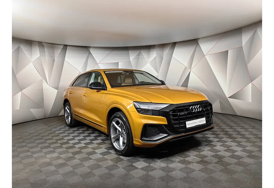 Audi Q8 55 TFSI Tiptronic quattro (340 л.с.) Оранжевый в АВИЛОН. Слайд №3