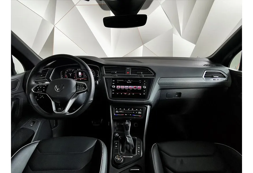 Volkswagen Tiguan 1.4 TSI 4Motion DSG (150 л.с.) Comfortline Черный в АВИЛОН. Слайд №14