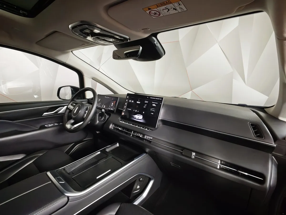 WEY 80 1.5T PHEV AT 4WD (487 л.с.) Premium Черный в АВИЛОН. Слайд №12
