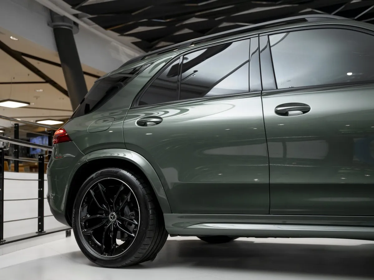 Mercedes-Benz GLE 450d 4MATIC 9G-TRONIC (367 л.с.) Зеленый в АВИЛОН. Слайд №11 Mercedes-Benz GLE 450d 4MATIC 9G-TRONIC (367 л.с.) Зеленый в АВИЛОН. Слайд №11