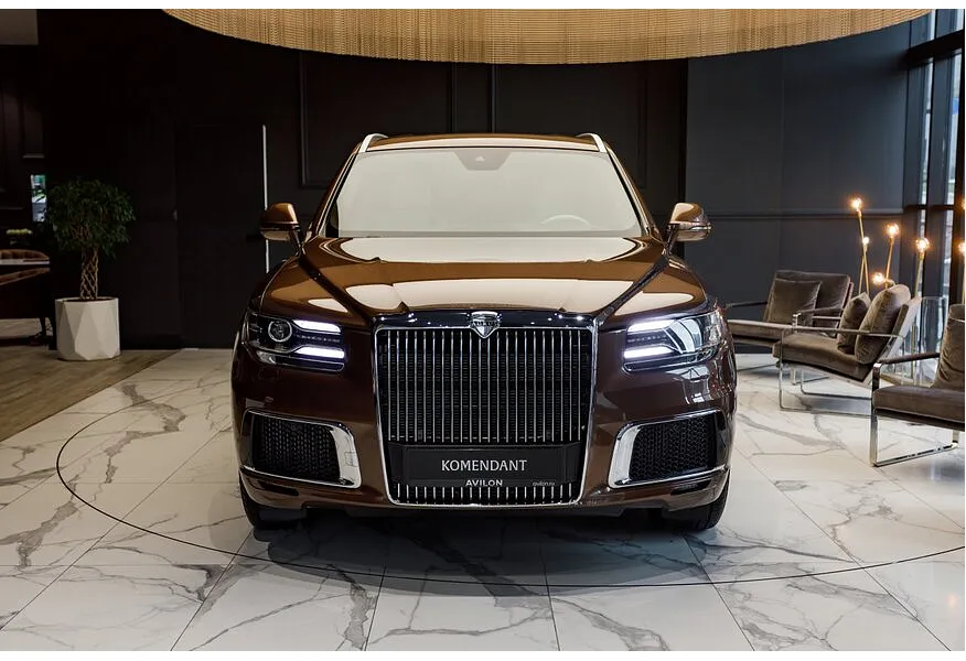 AURUS Komendant 4.4 AWD AT (598 л.с.) Оранжевый в АВИЛОН. Слайд №4