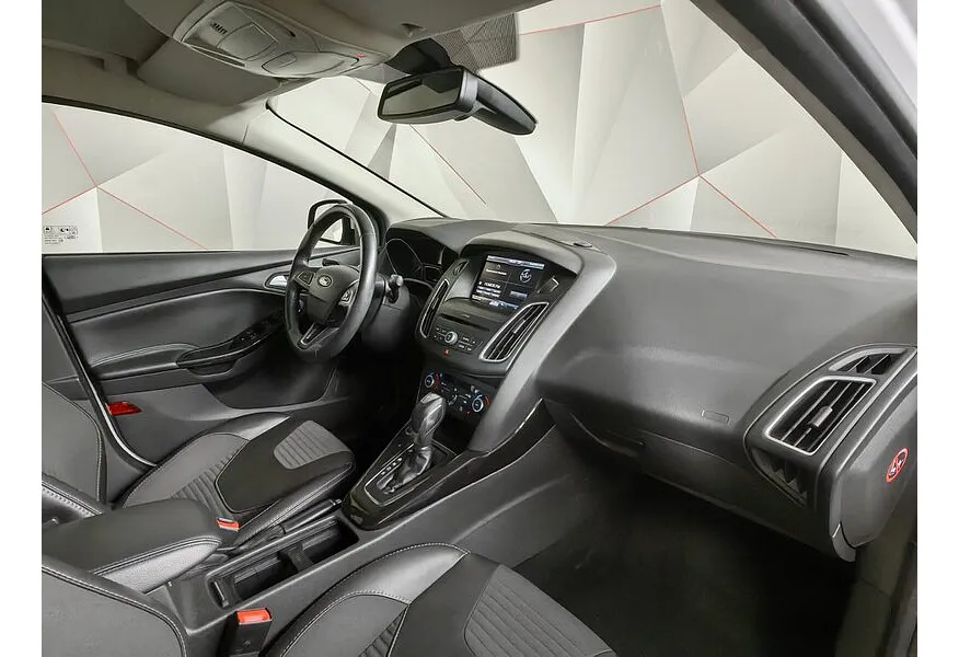 Ford Focus 1.6 PowerShift (125 л.с.) Titanium Белый в АВИЛОН. Слайд №12