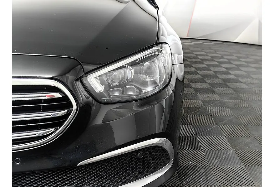 Mercedes-Benz E-Класс E 300 9G-TRONIC (245 л.с.) Черный в АВИЛОН. Слайд №10