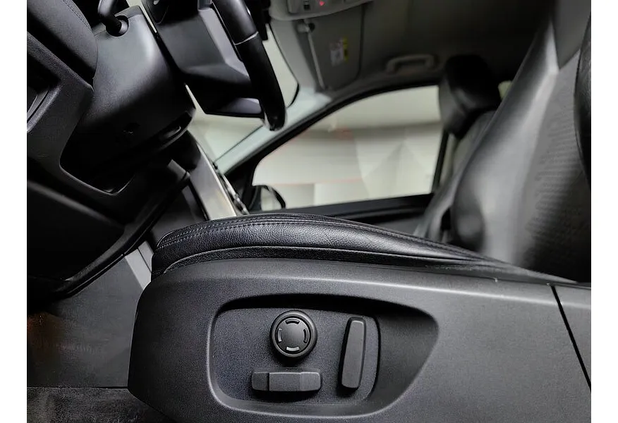 Land Rover Discovery Sport 2.0 TD4 AT AWD (150 л.с.) SE Черный в АВИЛОН. Слайд №22