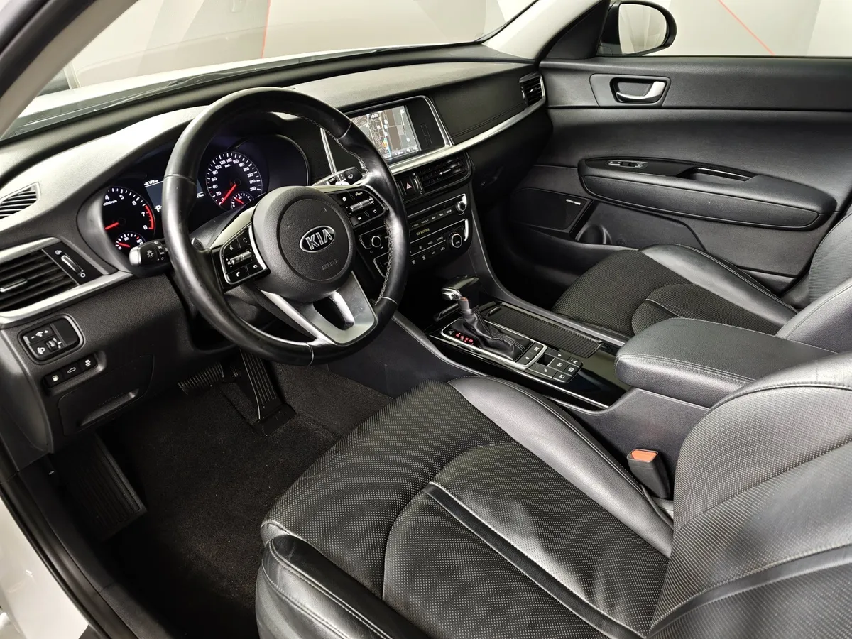 Kia Optima 2.0 AT (150 л.с.) Fleet Белый в АВИЛОН. Слайд №18