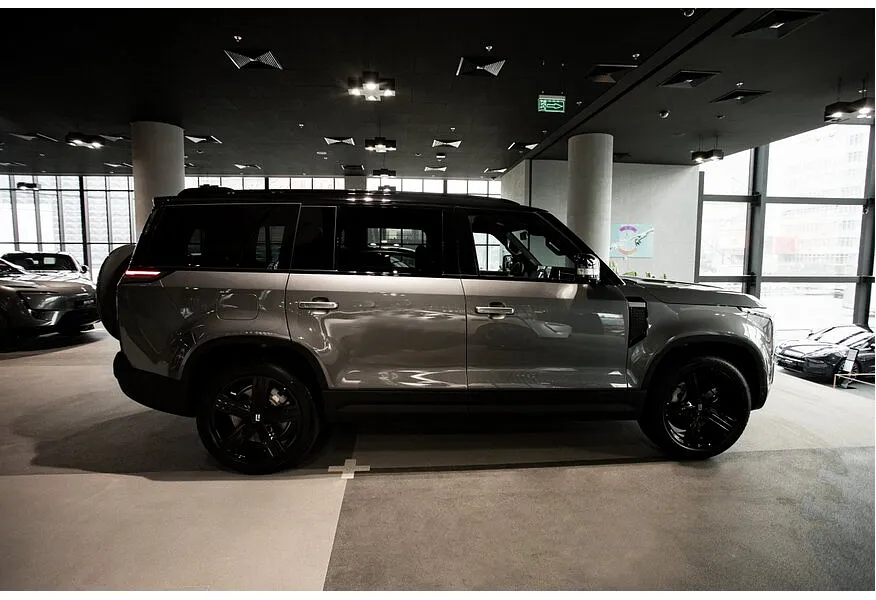 ROX 01 1.5 AT 4WD (475 л.с.) 7 мест Family Серый в АВИЛОН. Слайд №2