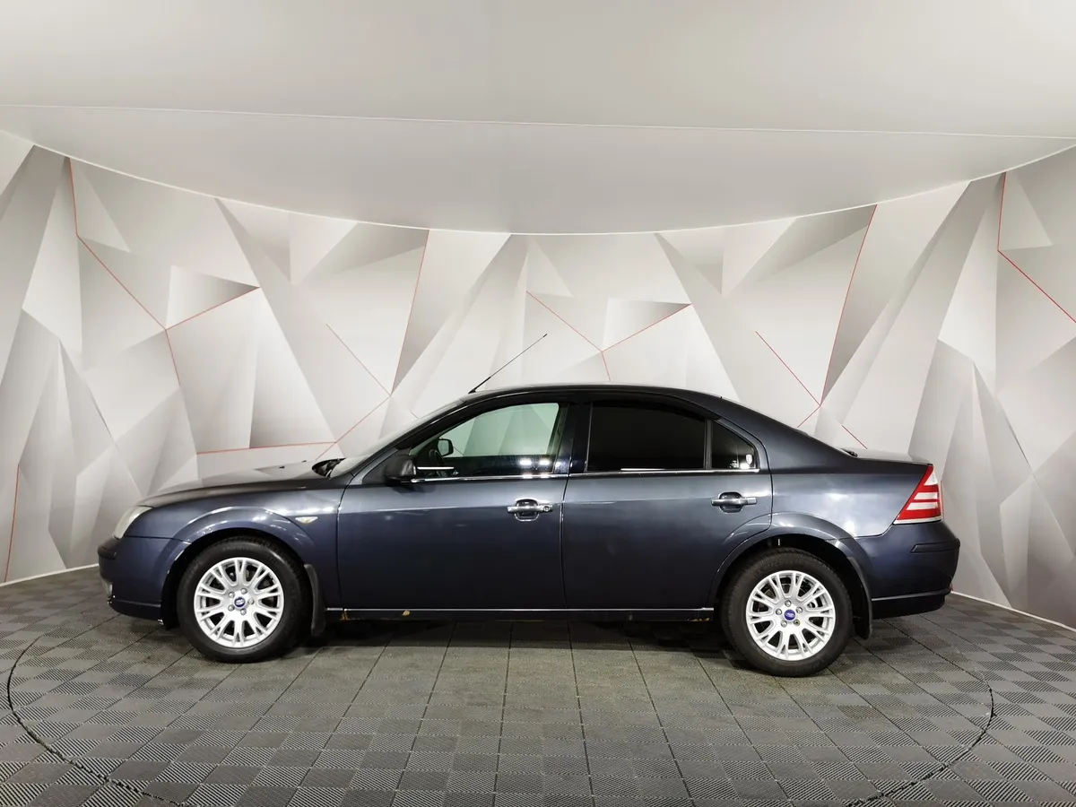 Ford Mondeo 2.0 MT (145 л.с.) Серый в АВИЛОН. Слайд №5
