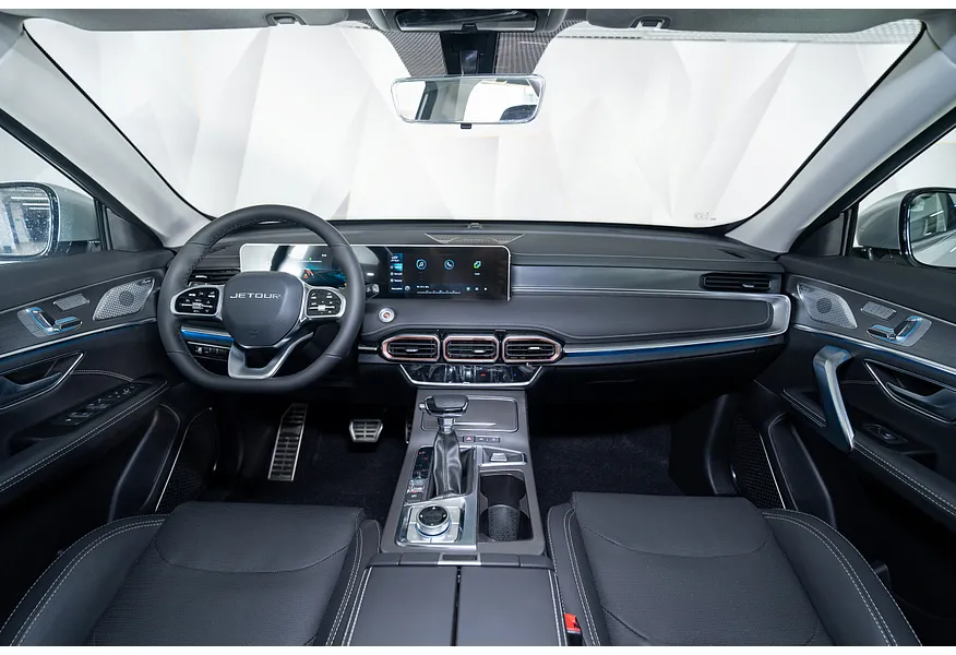 АВИЛОН - JETOUR X70 Plus 1.6 DCT (190 л.с.) Comfort Серебристый - slide 8