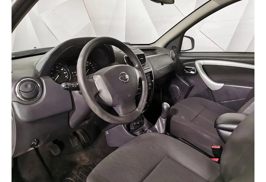 Nissan Terrano 1.6 MT (114 л.с.) Серый в АВИЛОН. Слайд №18