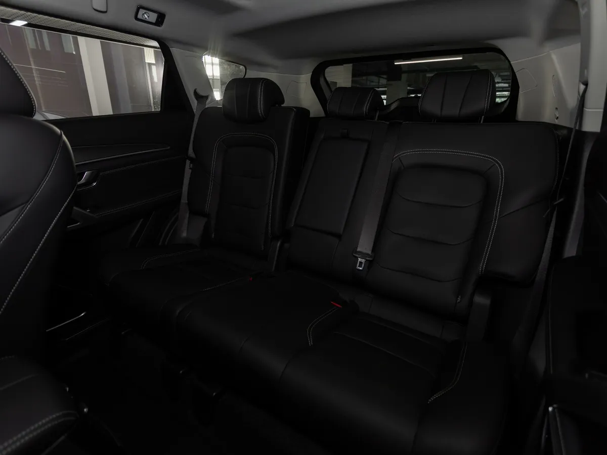 JETOUR X70 Plus 1.6 DCT (190 л.с.) Luxury Черный в АВИЛОН. Слайд №8