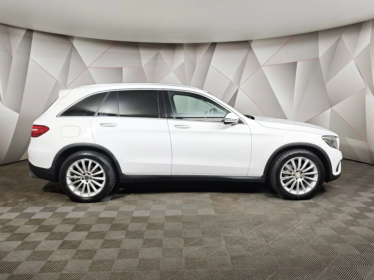 Mercedes-Benz GLC 250 9G-TRONIC 4MATIC (211 л.с.) Premium Белый в АВИЛОН. Слайд №6