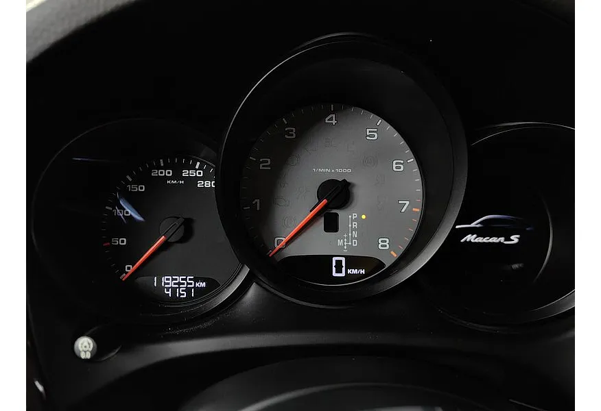 АВИЛОН - Porsche Macan S 3.0 PDK AWD (340 л.с.) Белый - slide 18