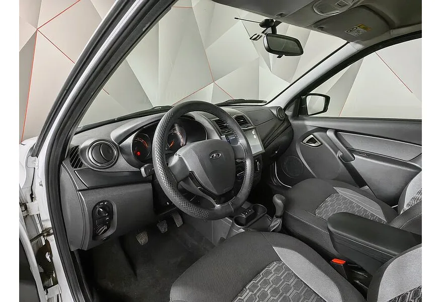 ВАЗ (Lada) Granta 1.6 MT (90 л.с.) Classic Белый в АВИЛОН. Слайд №9