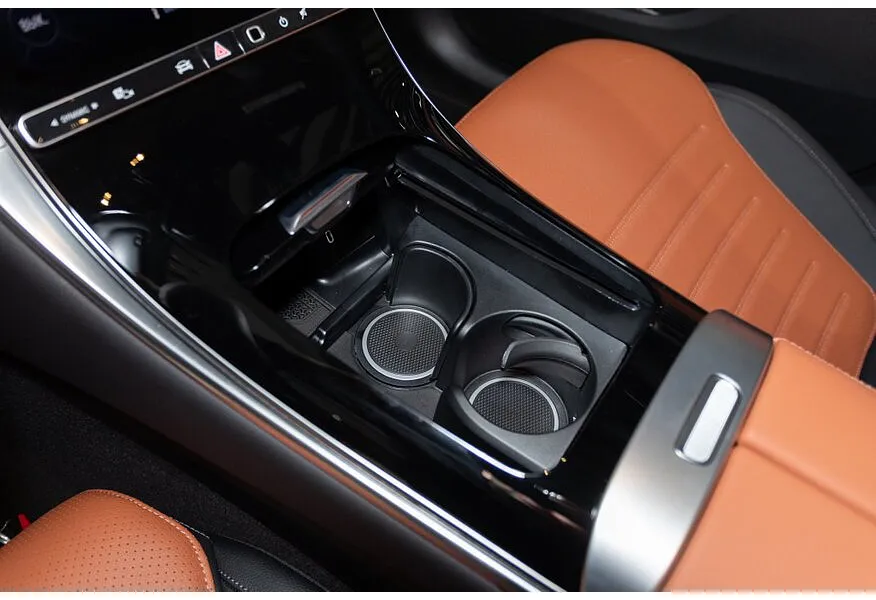 Mercedes-Benz GLC Купе 300 9G-TRONIC 4MATIC (272 л.с.) Белый в АВИЛОН. Слайд №21