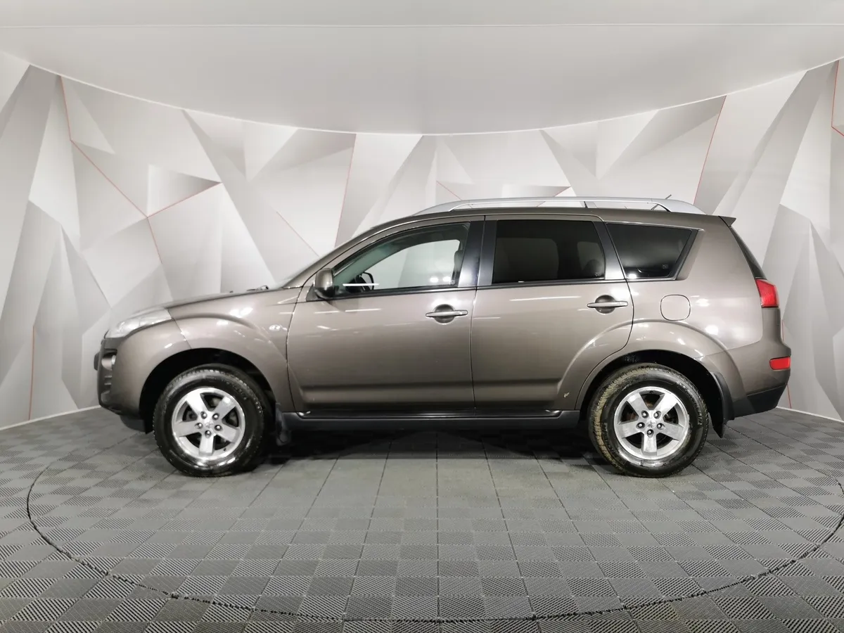 Peugeot 4007 2.4 CVT 4x4 (170 л.с.) Коричневый в АВИЛОН. Слайд №5