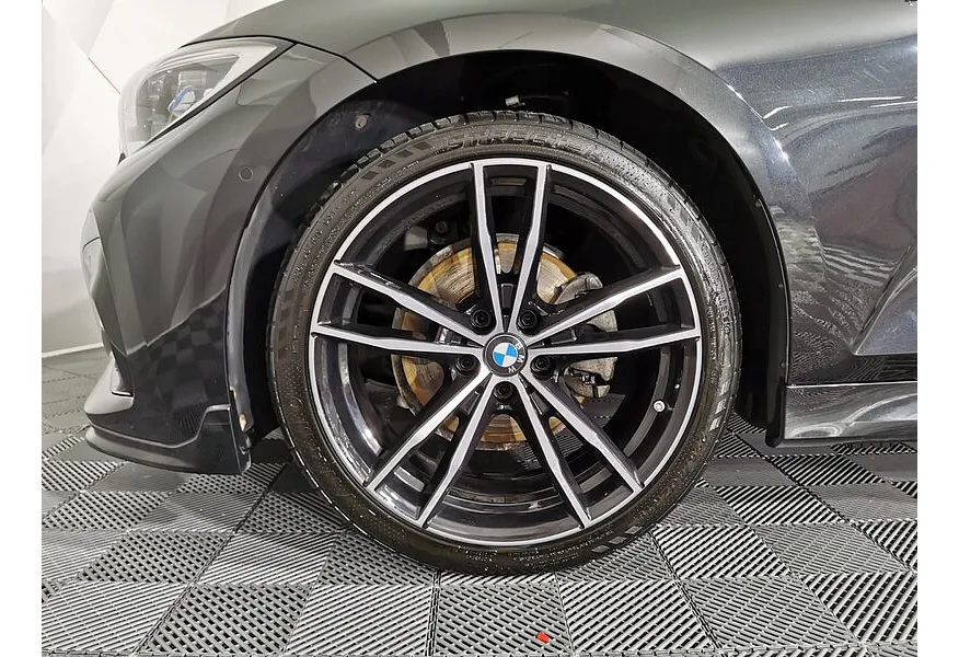 BMW 3 серия 320d xDrive (190 л.с.) M Sport Pure Черный в АВИЛОН. Слайд №11