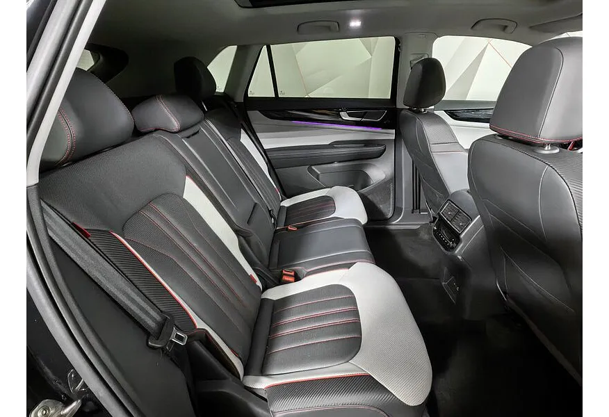 АВИЛОН - Volkswagen Teramont X 2.0 7DSG AWD (220 л.с.) Черный - slide 10