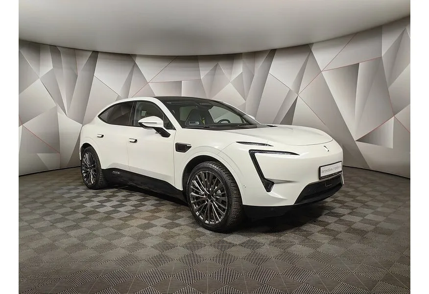 Avatr 11 Ultra-long Range Dual Motor AT 4WD (578 л.с.)  Luxury Edition  Белый в АВИЛОН. Слайд №3