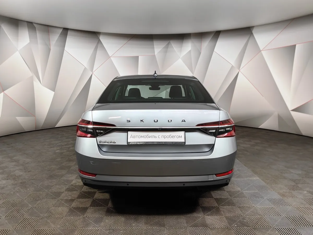 Skoda Superb 2.0 TSI DSG (190 л.с.) Серый в АВИЛОН. Слайд №8