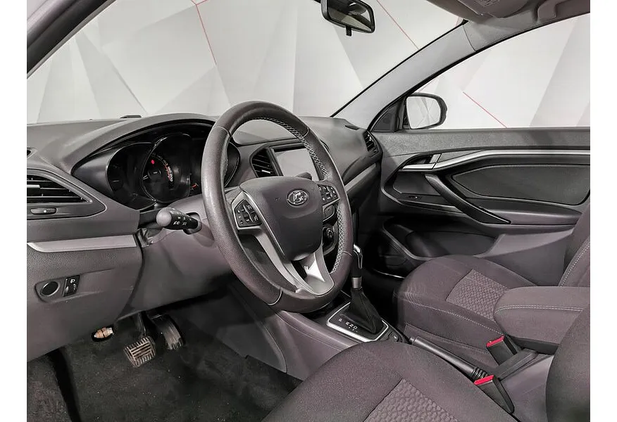 ВАЗ (Lada) Vesta 1.6 CVT (113 л.с.) Luxe Multimedia Белый в АВИЛОН. Слайд №19 ВАЗ (Lada) Vesta 1.6 CVT (113 л.с.) Luxe Multimedia Белый в АВИЛОН. Слайд №19