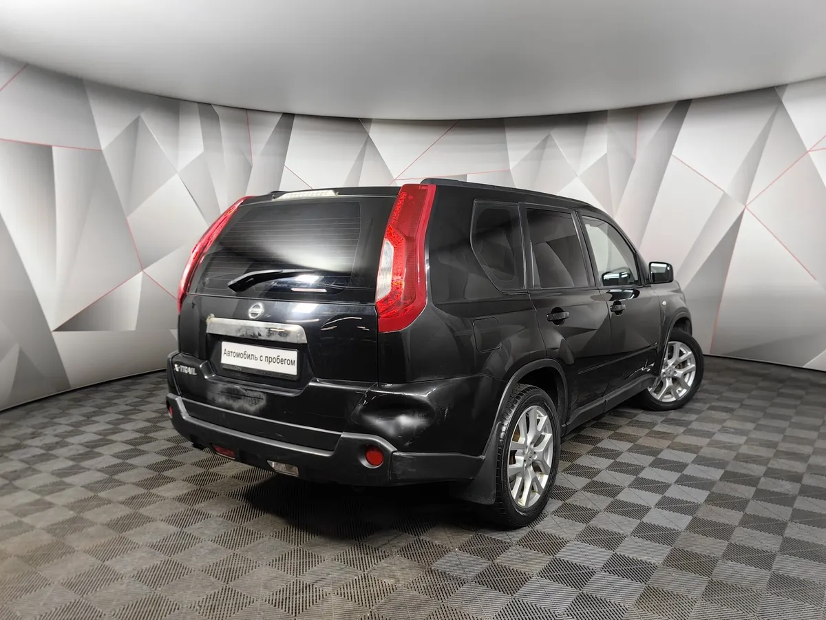 Nissan X-Trail 2.0 CVT AWD (141 л.с.) Черный в АВИЛОН. Слайд №2