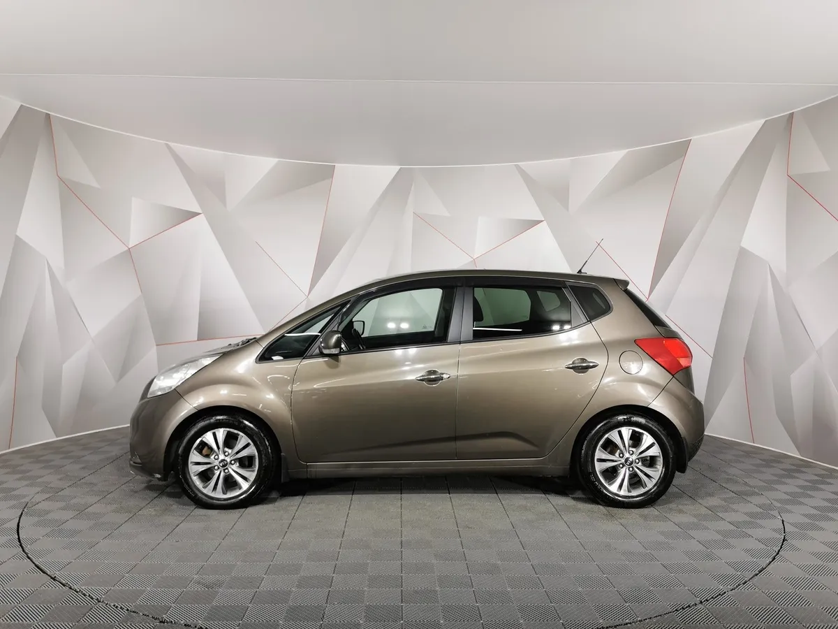 Kia Venga 1.6 AT (125 л.с.) Коричневый в АВИЛОН. Слайд №5