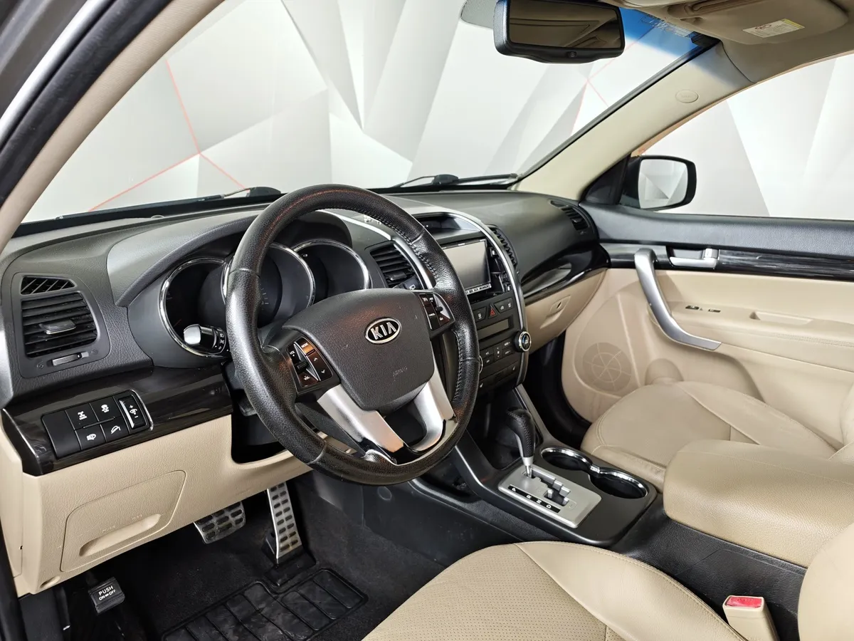 Kia Sorento 2.2 CRDi AT AWD (200 л.с.) Серый в АВИЛОН. Слайд №17