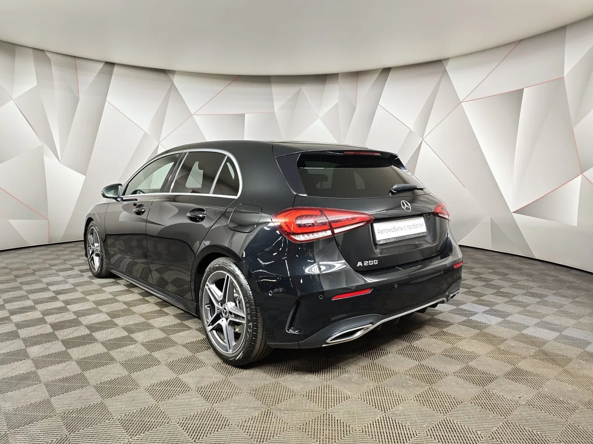 Mercedes-Benz A-Класс A 200 7G-DCT (150 л.с.) Sport Черный в АВИЛОН. Слайд №4
