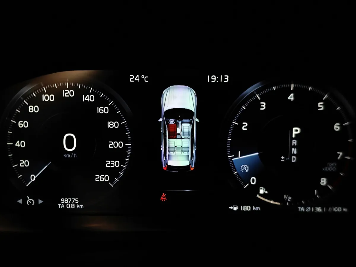 Volvo XC60 2.0 T5 AT AWD (249 л.с.) Inscription Коричневый в АВИЛОН. Слайд №18 Volvo XC60 2.0 T5 AT AWD (249 л.с.) Inscription Коричневый в АВИЛОН. Слайд №18