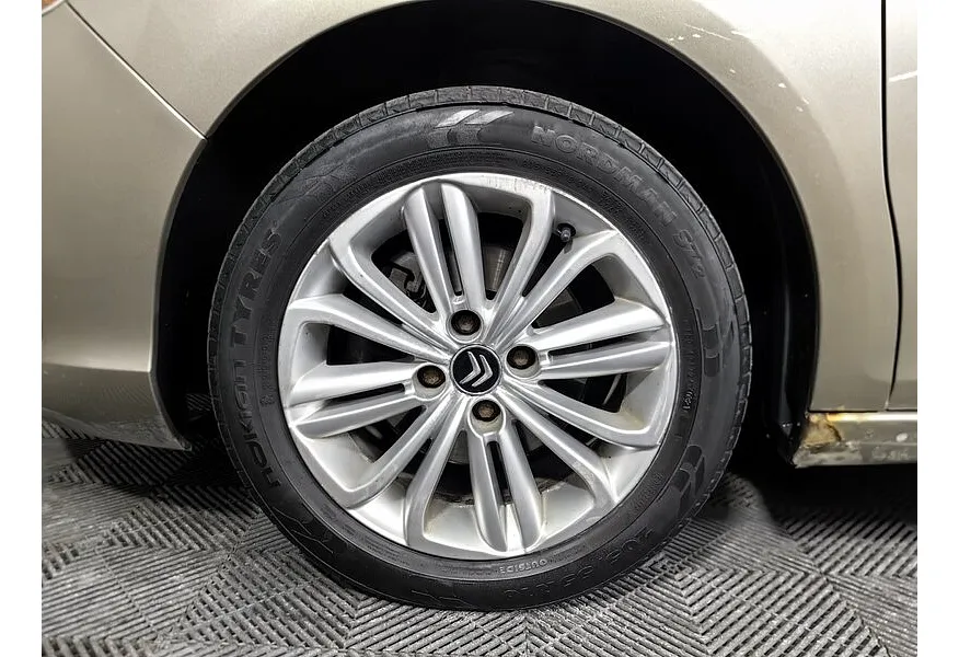 Citroen C4 1.6 VTi AT (120 л.с.) Золотой в АВИЛОН. Слайд №9