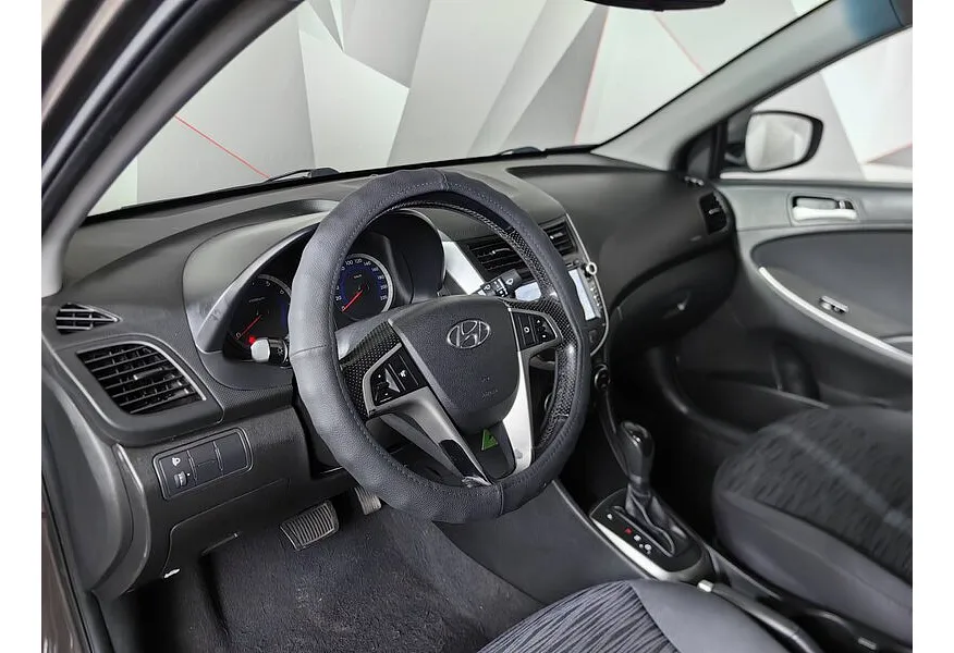 Hyundai Solaris 1.6 AT (123 л.с.) Super Series Коричневый в АВИЛОН. Слайд №17