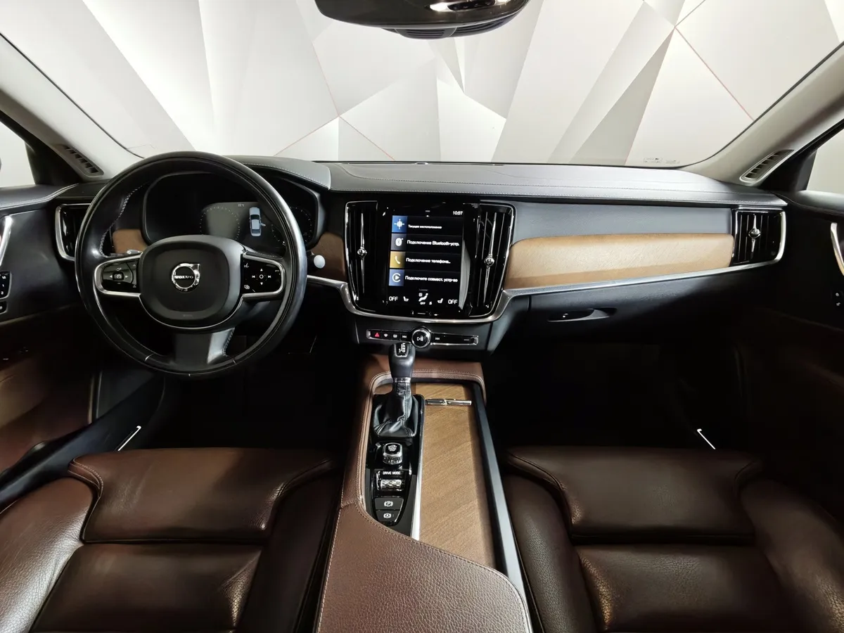 Volvo S90 2.0 T4 Drive-E AT (190 л.с.) Inscription Коричневый в АВИЛОН. Слайд №14