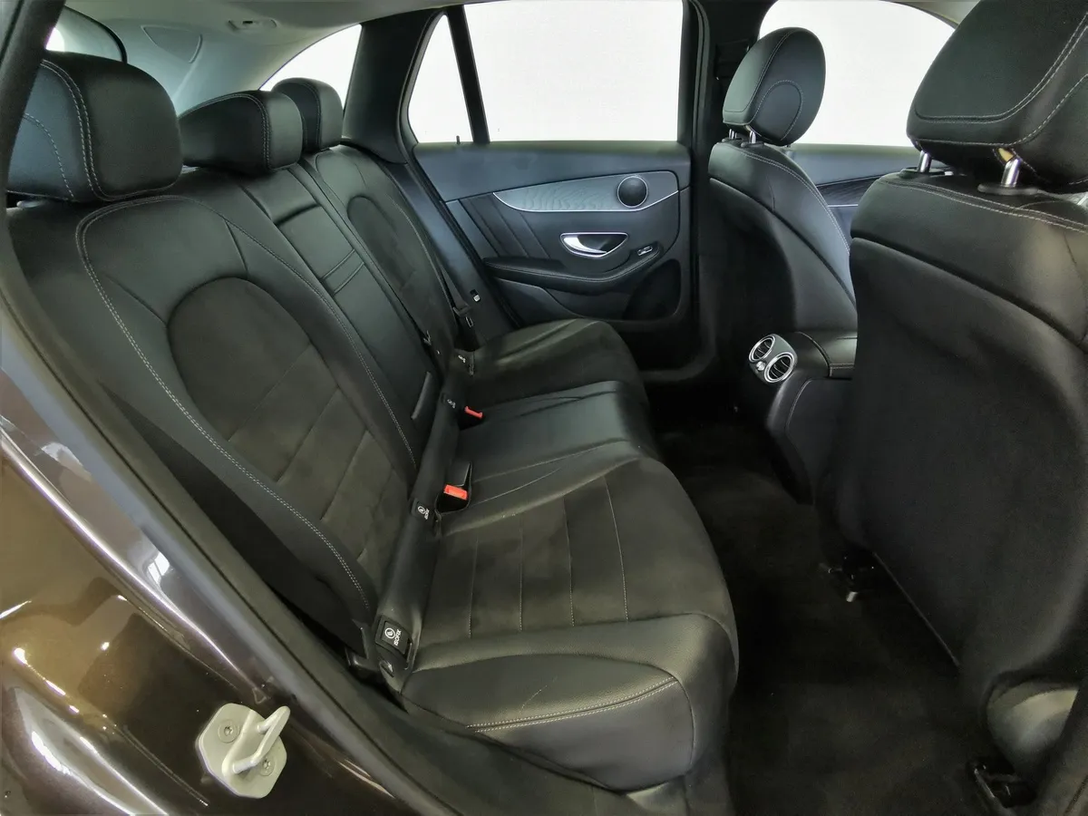 Mercedes-Benz GLC 250 9G-TRONIC 4MATIC (211 л.с.) Особая серия Коричневый в АВИЛОН. Слайд №15