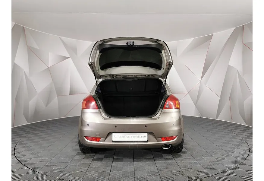 Kia Ceed 2.0 AT (143 л.с.) Бежевый в АВИЛОН. Слайд №11 Kia Ceed 2.0 AT (143 л.с.) Бежевый в АВИЛОН. Слайд №11