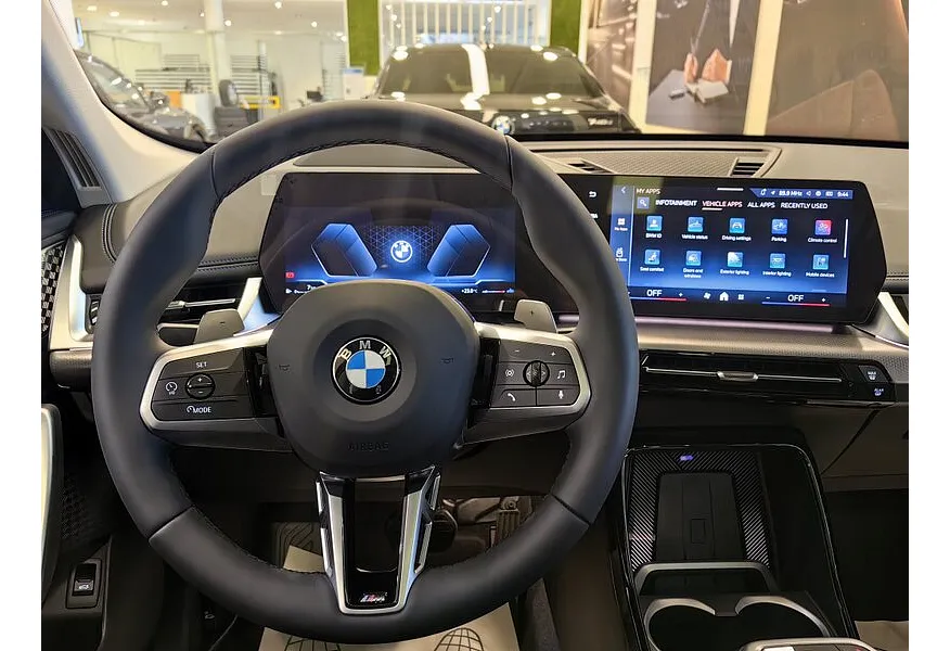 LIVE. Слайд №10