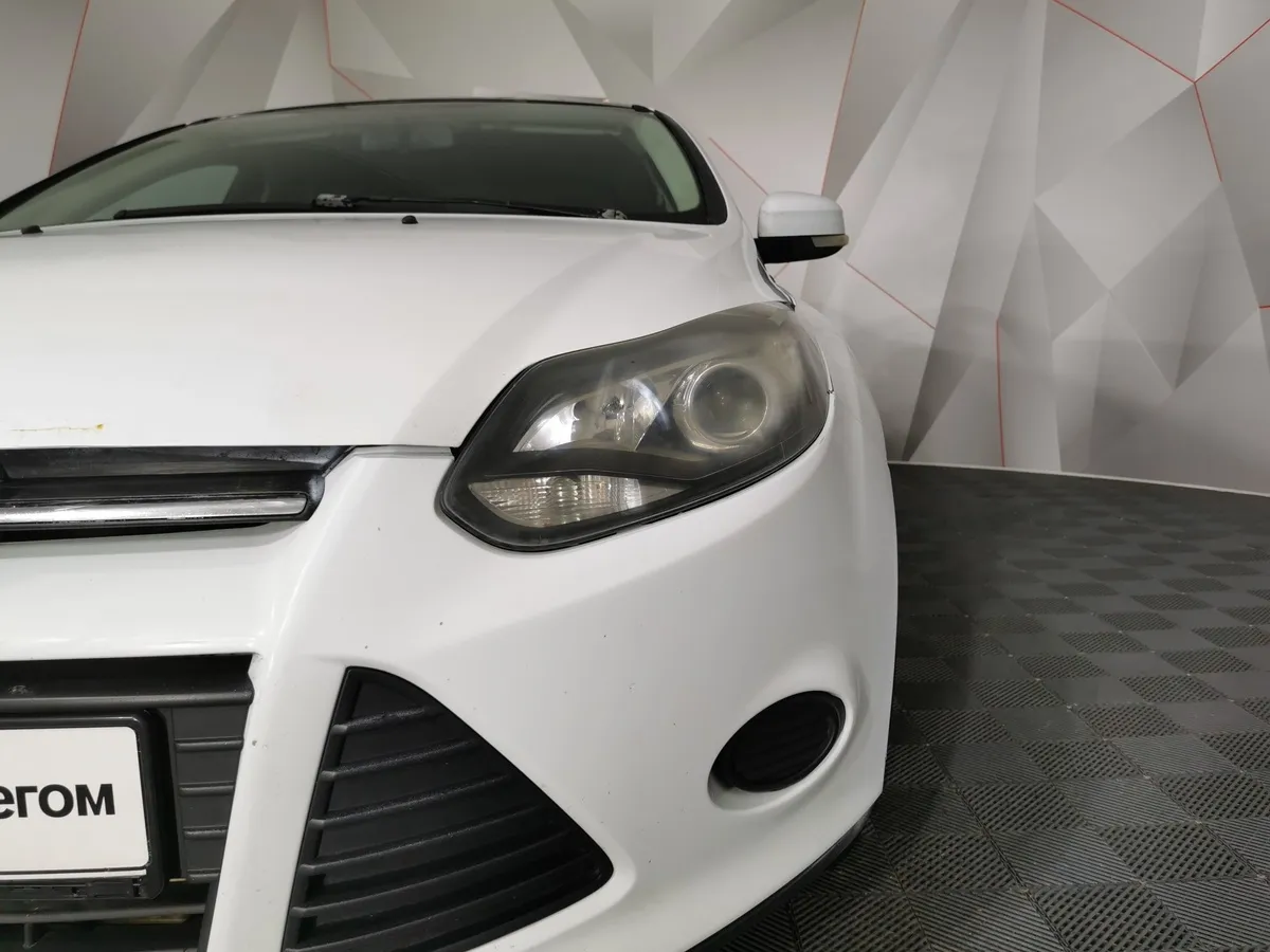 Ford Focus 1.6 MT (105 л.с.) Trend Белый в АВИЛОН. Слайд №10