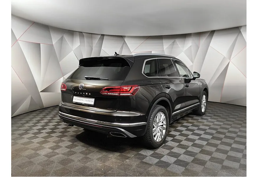 АВИЛОН - Volkswagen Touareg 3.0 V6 TDI Tiptronic 4Motion (249 л.с.) Business Elegance Коричневый - slide 7