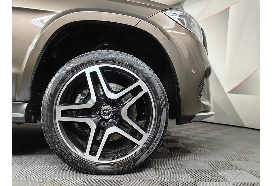 Mercedes-Benz GLS 400 4MATIC 9G-TRONIC (333 л.с.) Особая серия Коричневый в АВИЛОН. Слайд №9