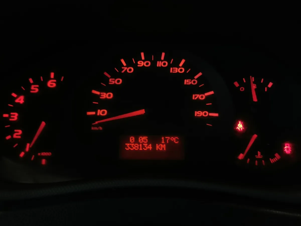 Renault Master 2.3 MT FWD (125 л.с.) Белый в АВИЛОН. Слайд №15