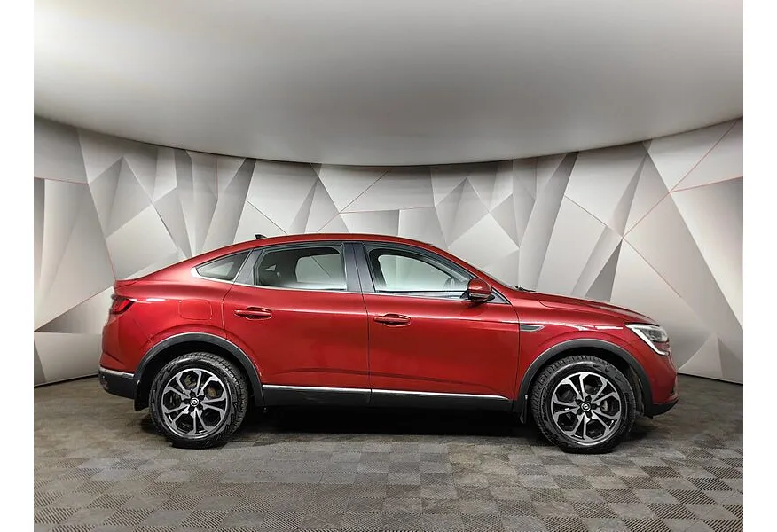 Renault Arkana 1.3 CVT 2WD (150 л.с.) Красный в АВИЛОН. Слайд №6